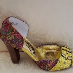 NIB Naughty Monkey Peep Toe  6.5 Scribble Dibble